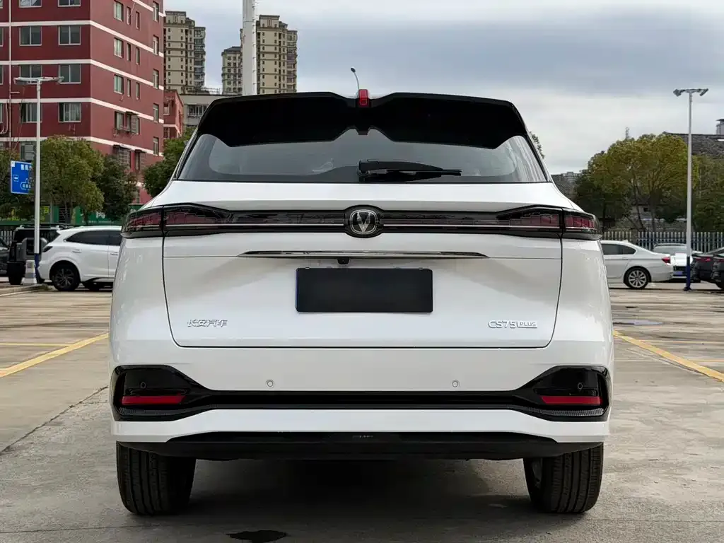 Changan CS75PLUS — фото 2
