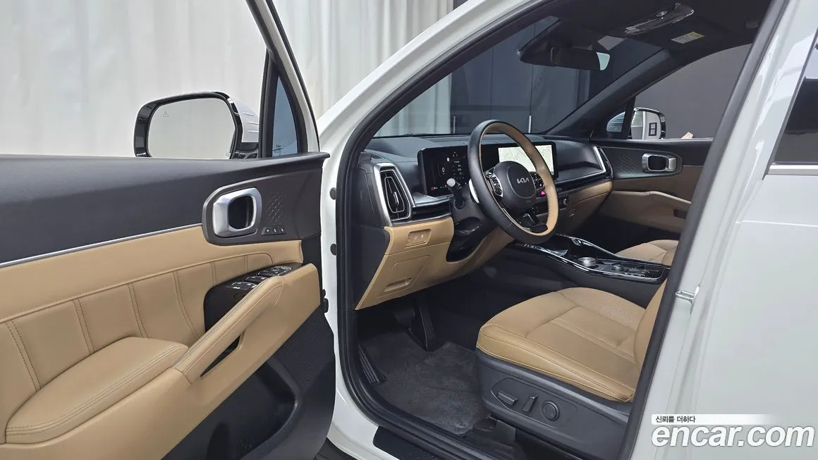 Kia Sorento — фото 8
