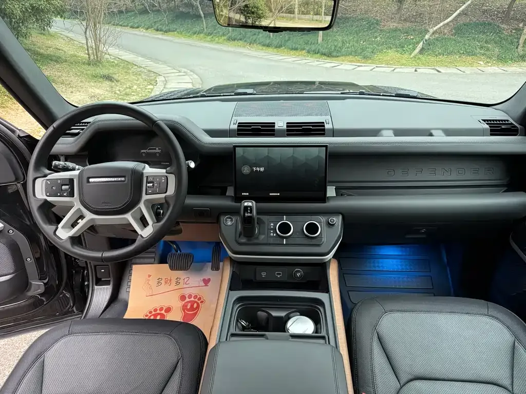 Land Rover Defender — фото 9