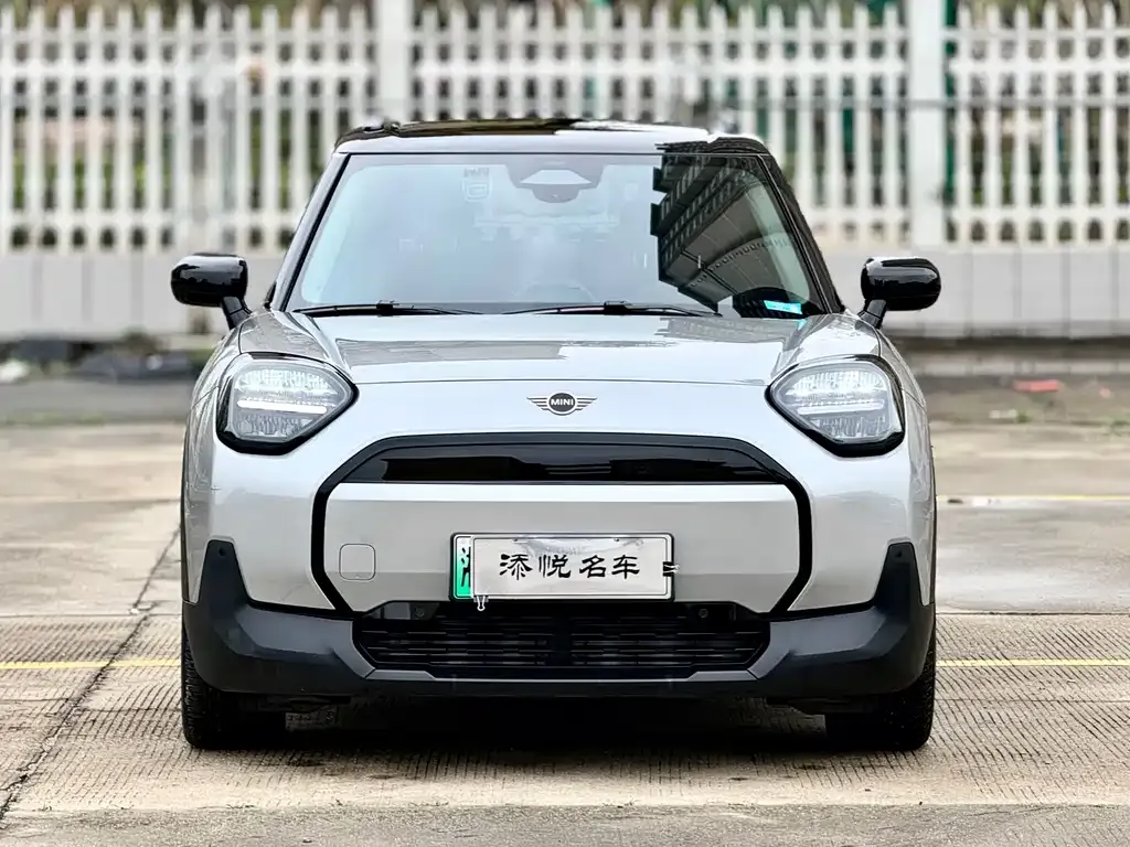 MINI Aceman EV