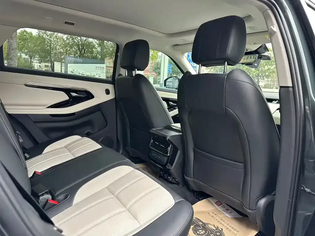 Land Rover Evoque — фото 6