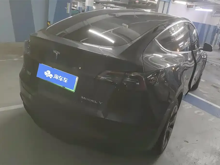 Tesla Model Y — фото 5