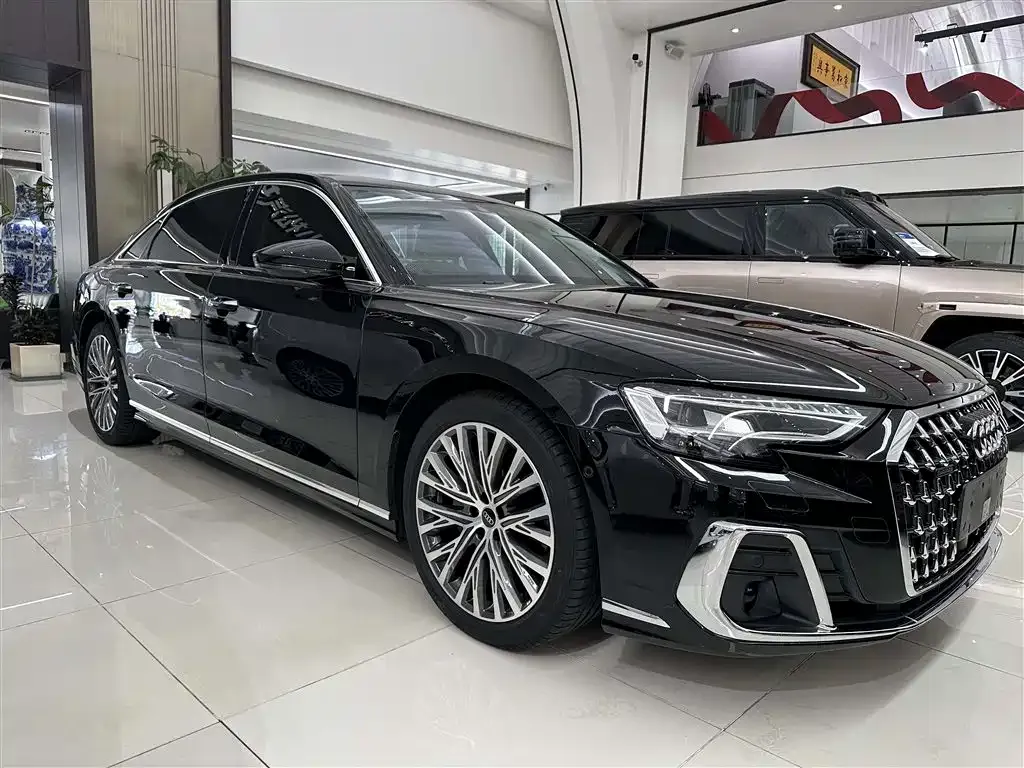 Audi A8 — фото 6