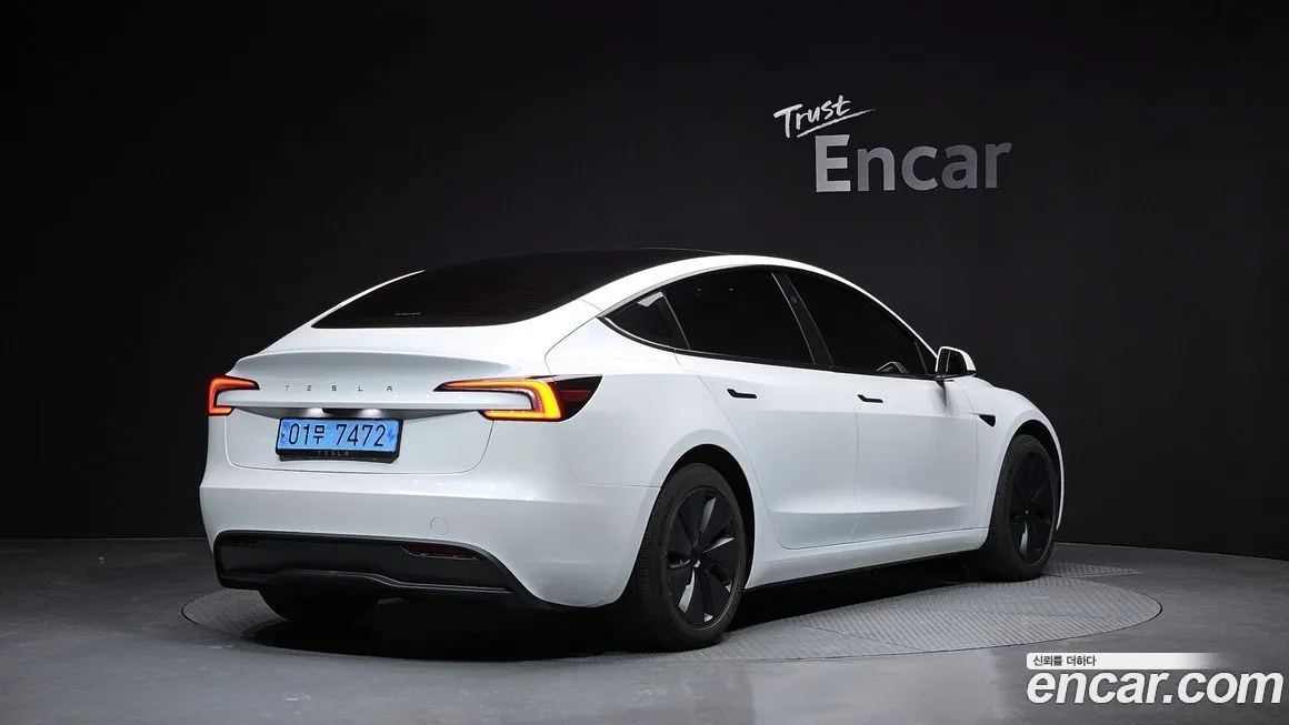 Tesla Model 3 — фото 6