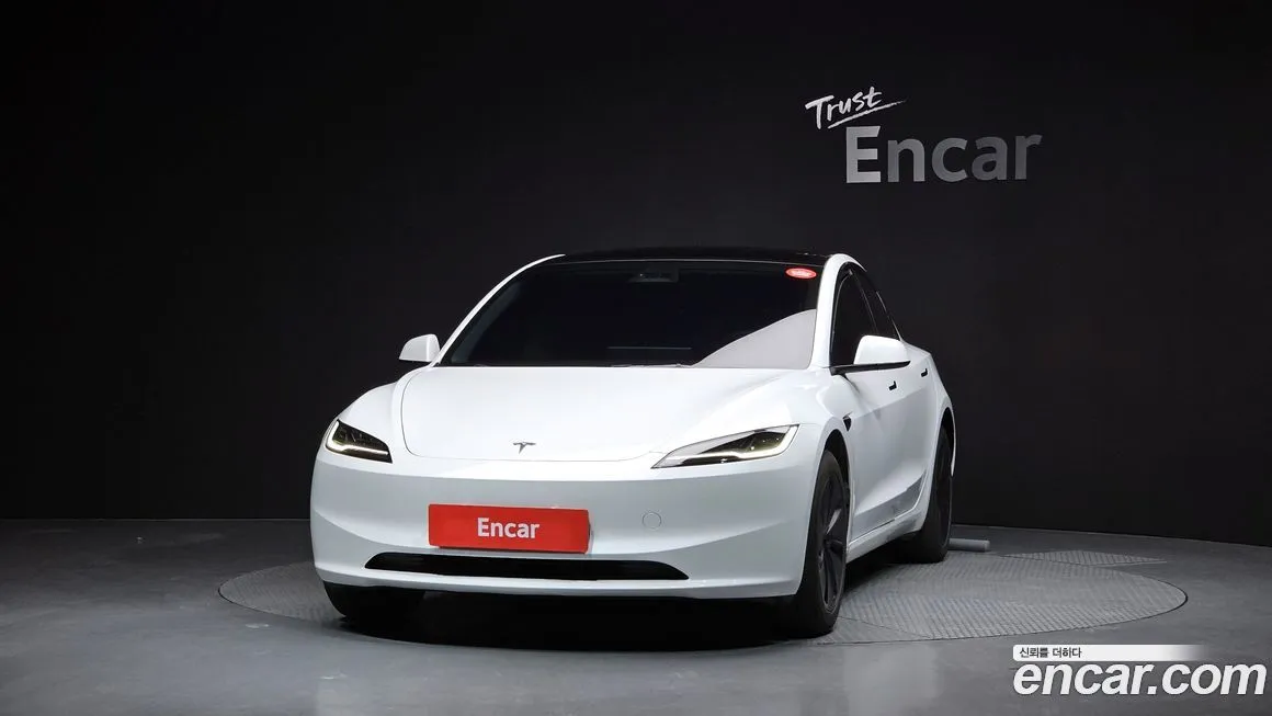 Tesla Model 3 — фото 3