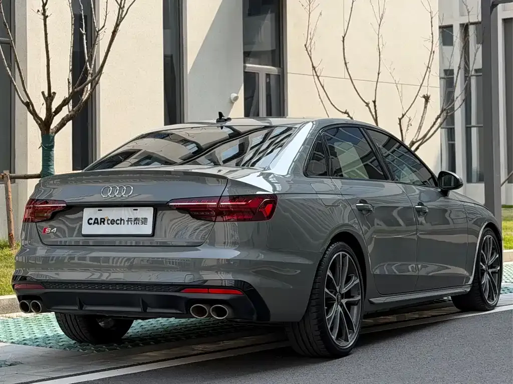 Audi S4 — фото 3