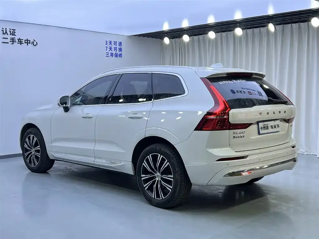 Volvo XC60 — фото 4