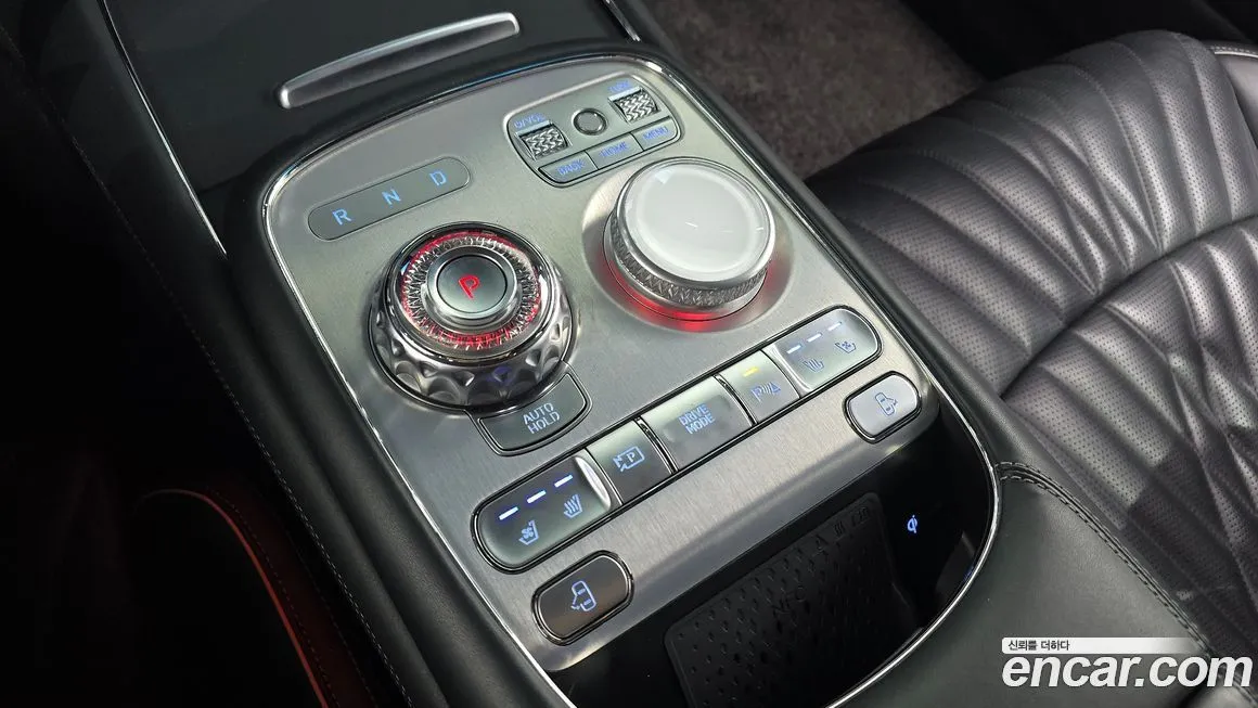 Genesis G90 — фото 10