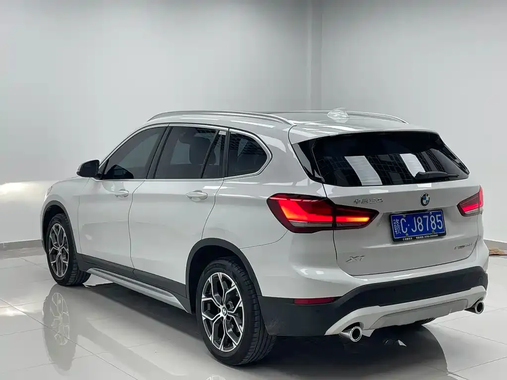 BMW X1 — фото 4