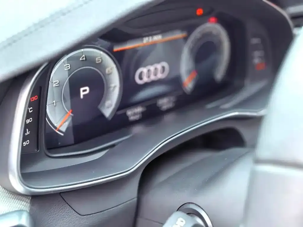 Audi A6L — фото 4