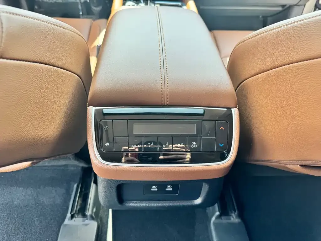 Nissan Teramont 2024 из CN, фото 4