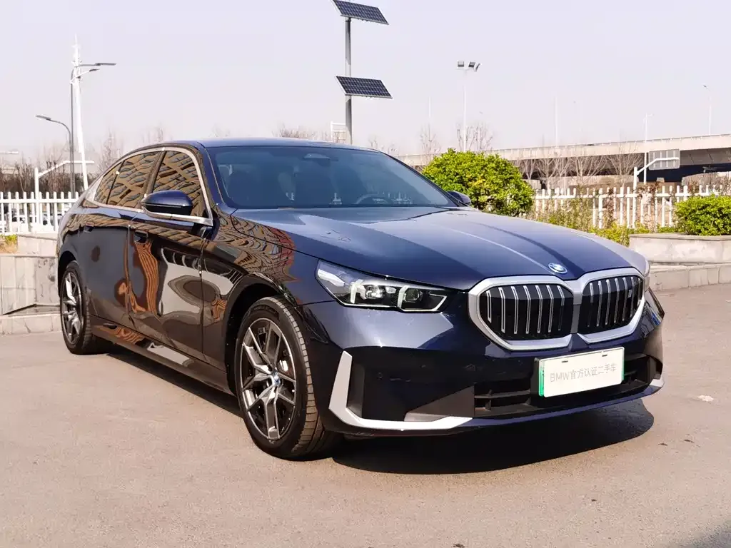 BMW i5 — фото 6