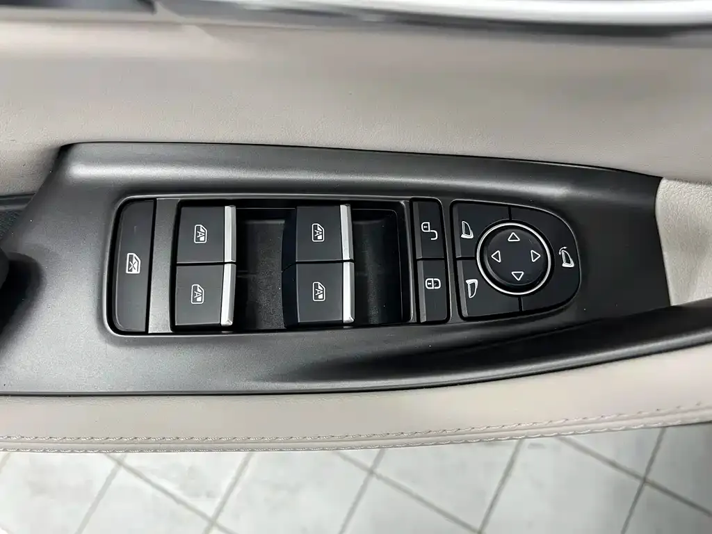 BYD PLUS New Energy — фото 9