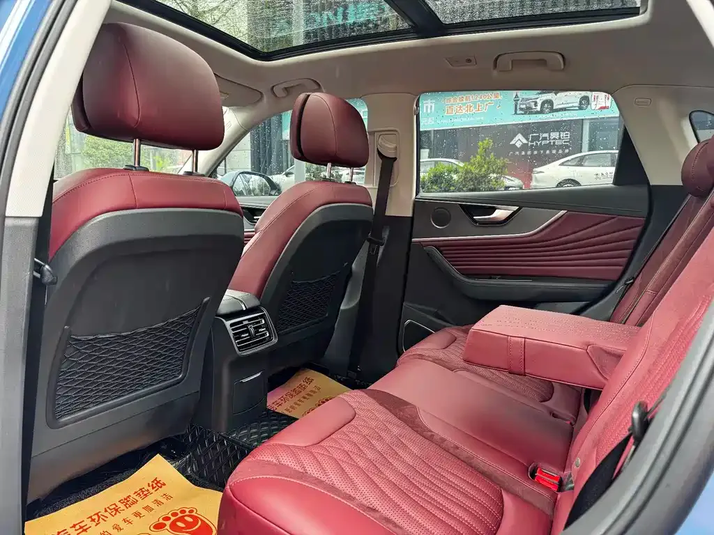 Hongqi HS5 2023 из CN, фото 3