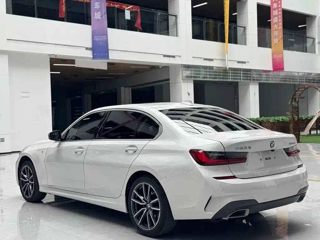 BMW 3 Series — фото 10