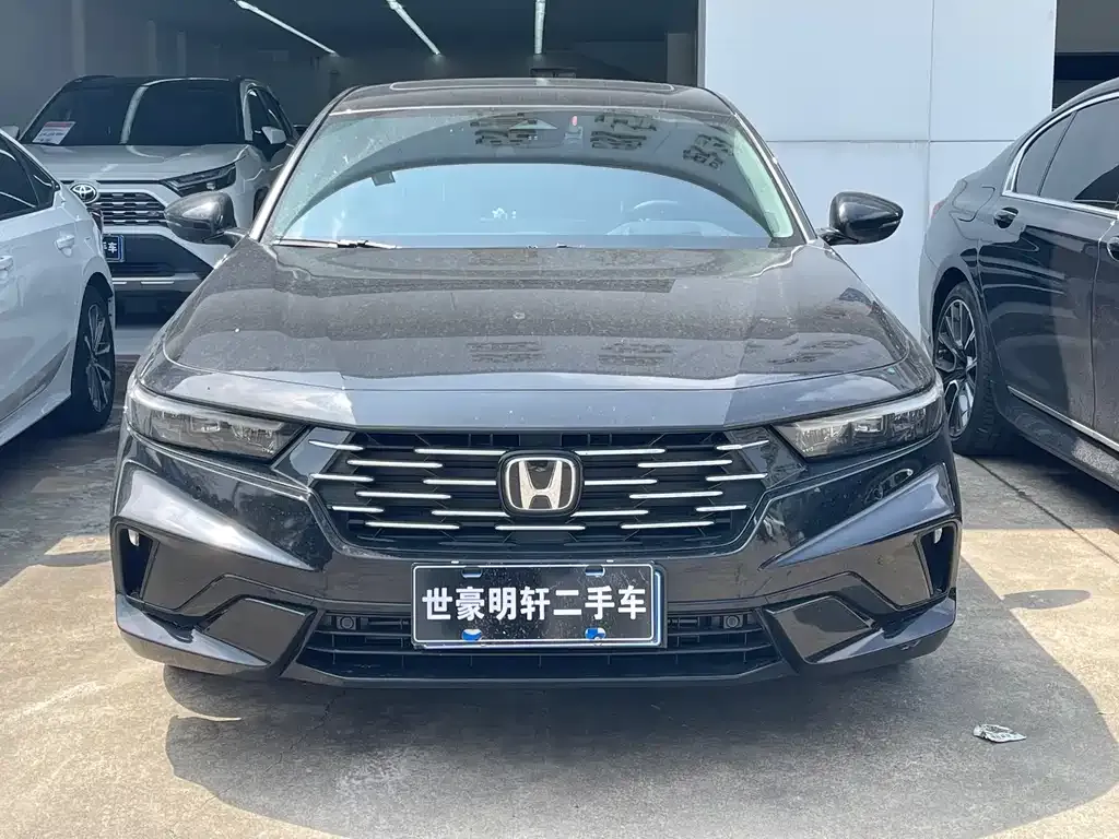 Honda Accord — фото 8