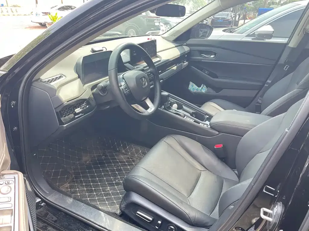 Honda Accord — фото 3