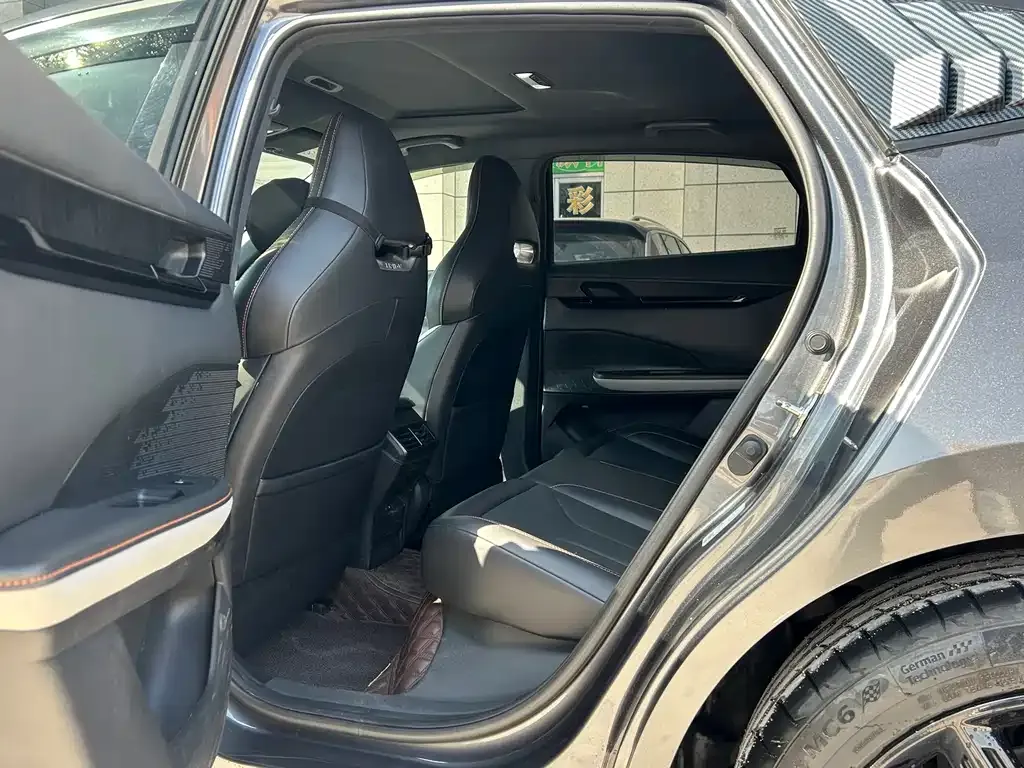 Changan UNI-V 2023 из CN, фото 2