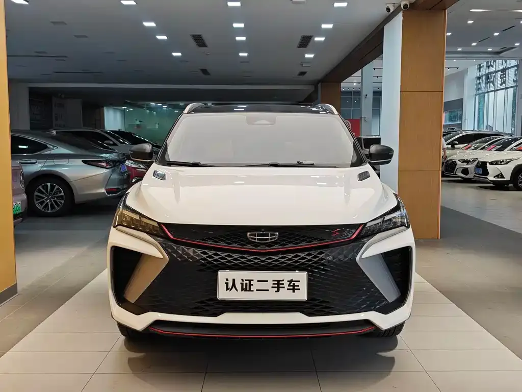 Geely Binyue — фото 10
