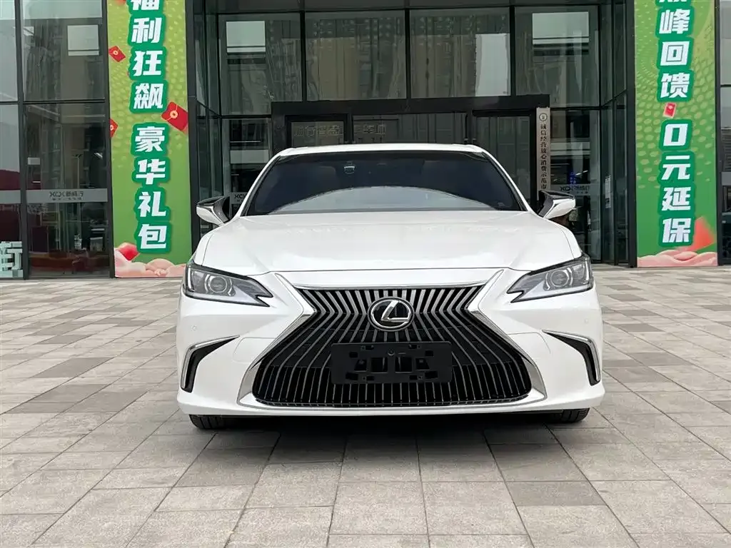 Lexus ES — фото 8