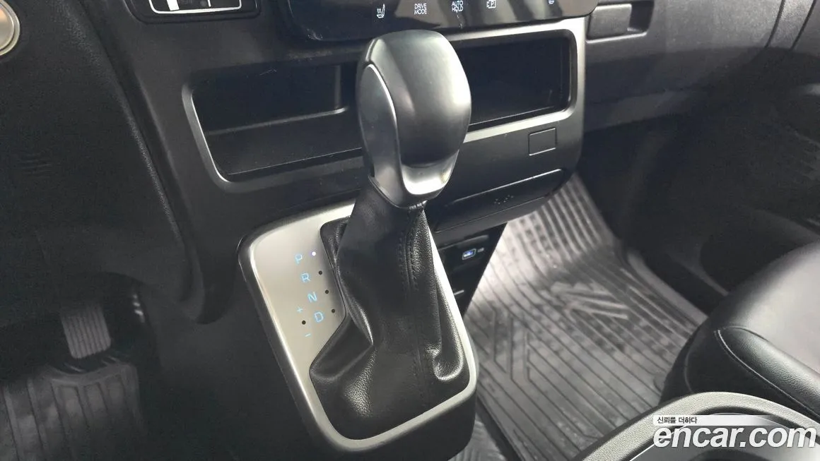 Hyundai Staria 2023 из KR, фото 9