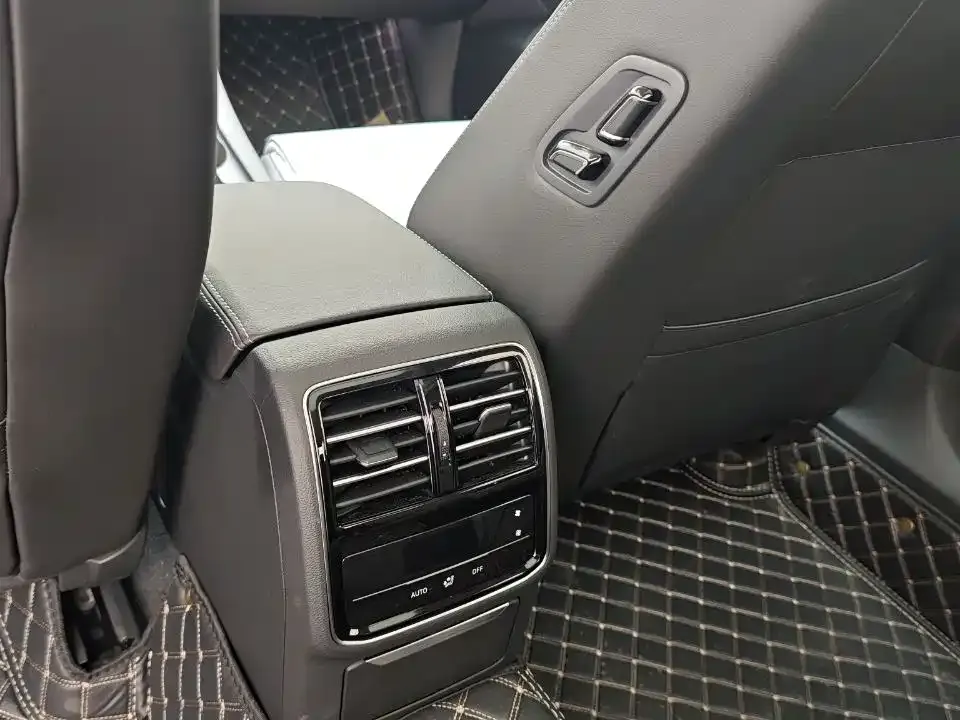 Volkswagen Magotan 2025 из CN, фото 2