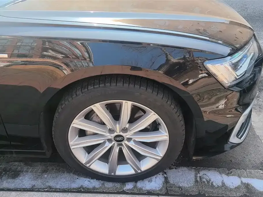 Audi A6L 2023 из CN, фото 3