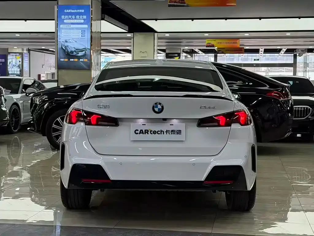 BMW 2 Series 2025 из CN, фото 8