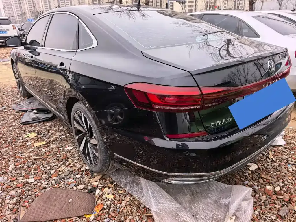 Volkswagen Passat — фото 6