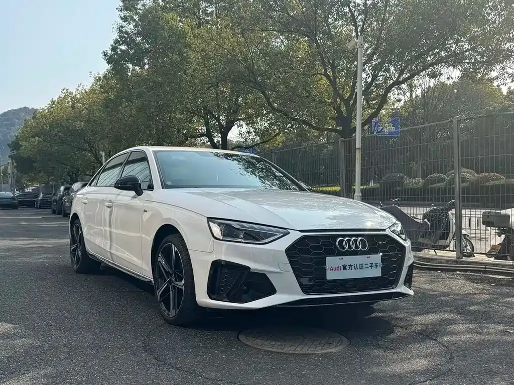 Audi A4L 2025 из CN, фото 4