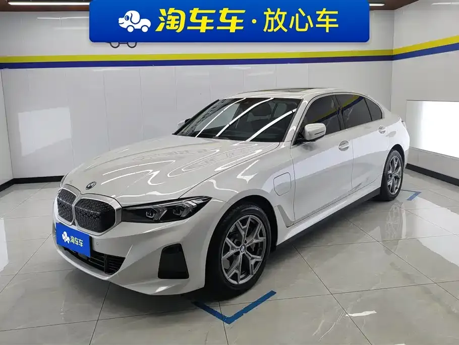 BMW i3 2025 из CN, фото 1