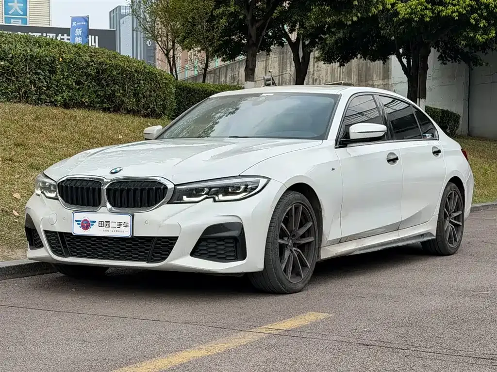 BMW 3 Series — фото 1