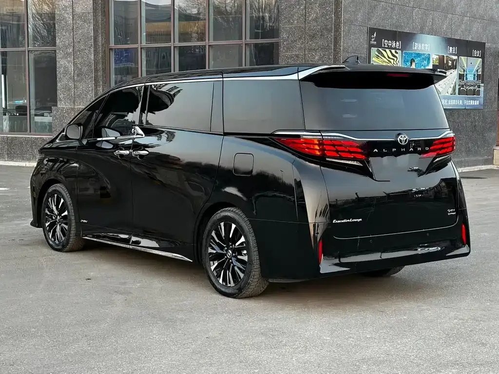 Toyota Alphard 2026 из CN, фото 10
