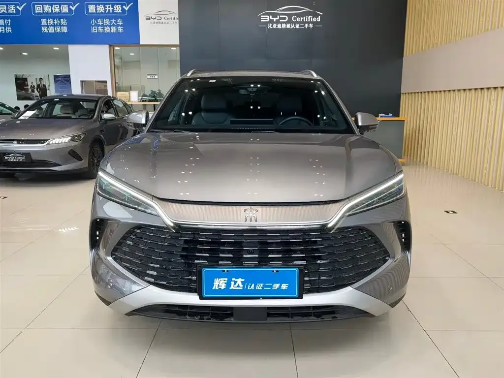 BYD L DM-i — фото 10