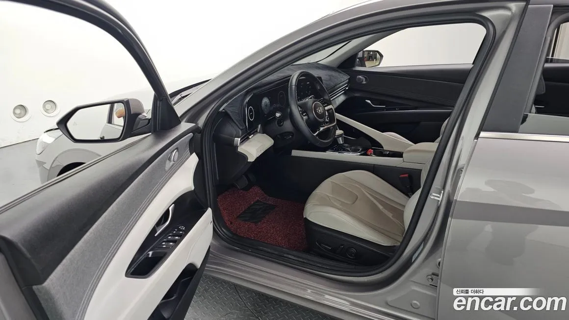 Hyundai AVANTE — фото 3