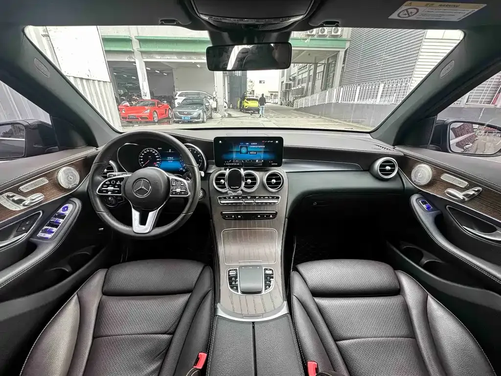 Mercedes-Benz GLC — фото 10