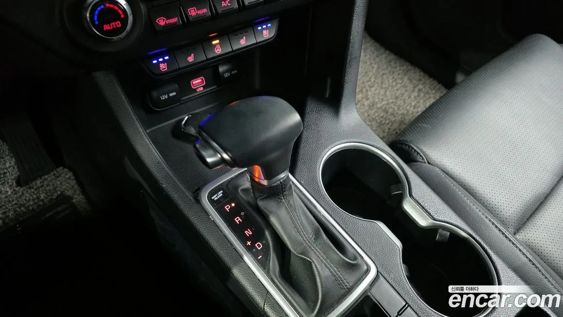 Kia Sportage — фото 8
