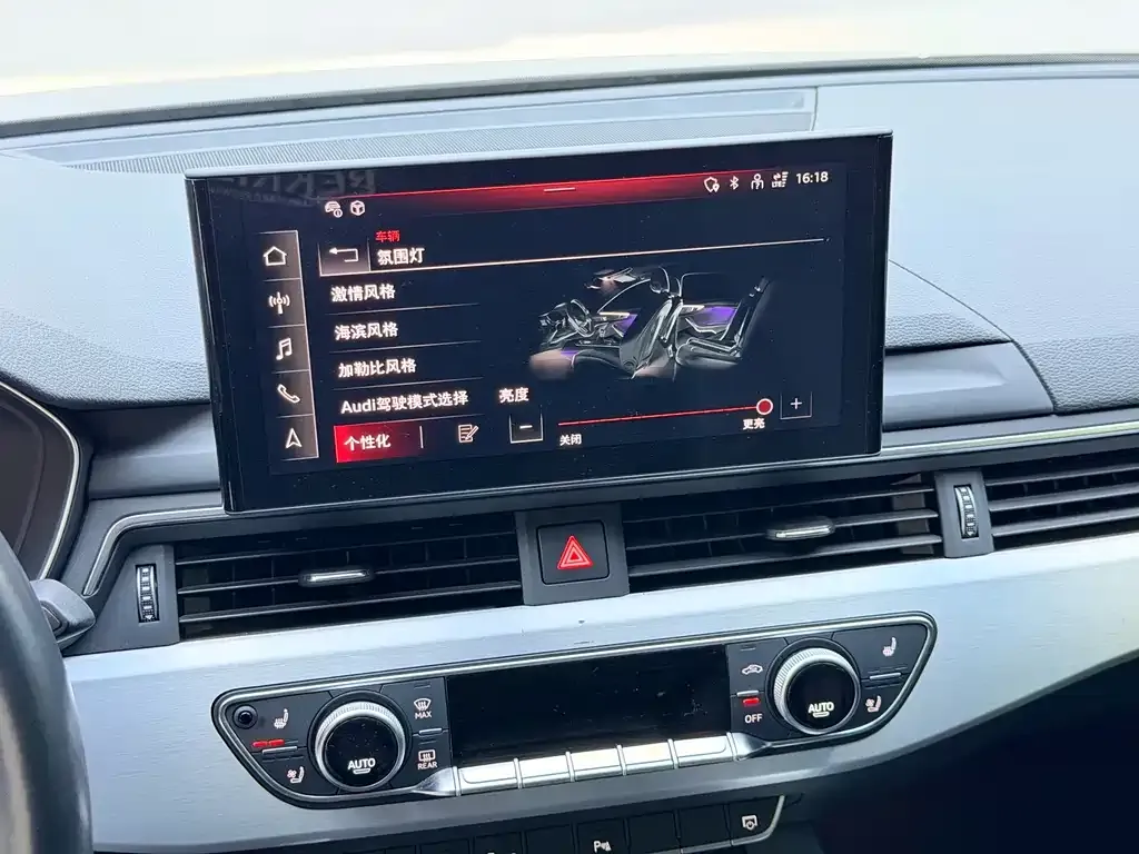 Audi A4L 2022 из CN, фото 6