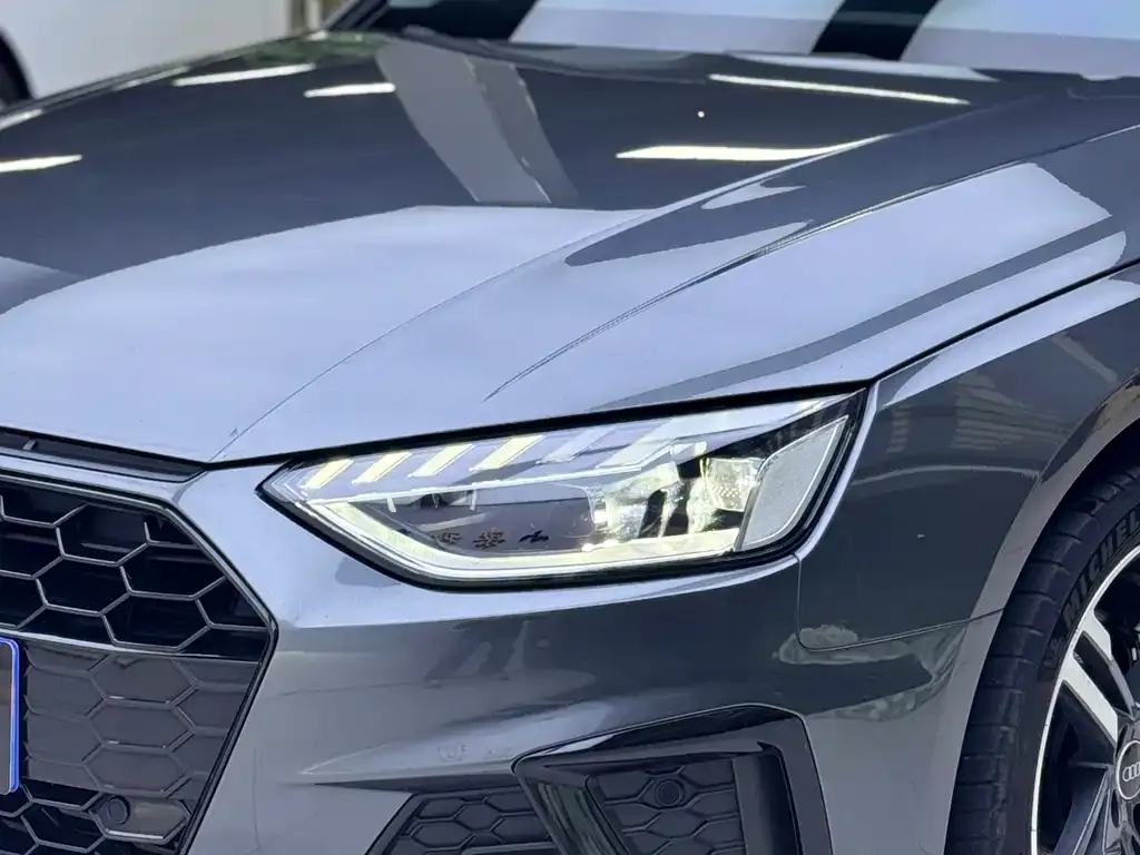 Audi A4L 2022 из CN, фото 7