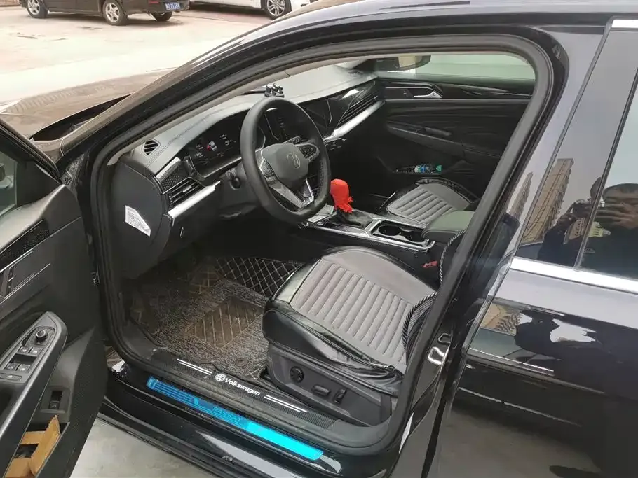 Volkswagen Passat — фото 9