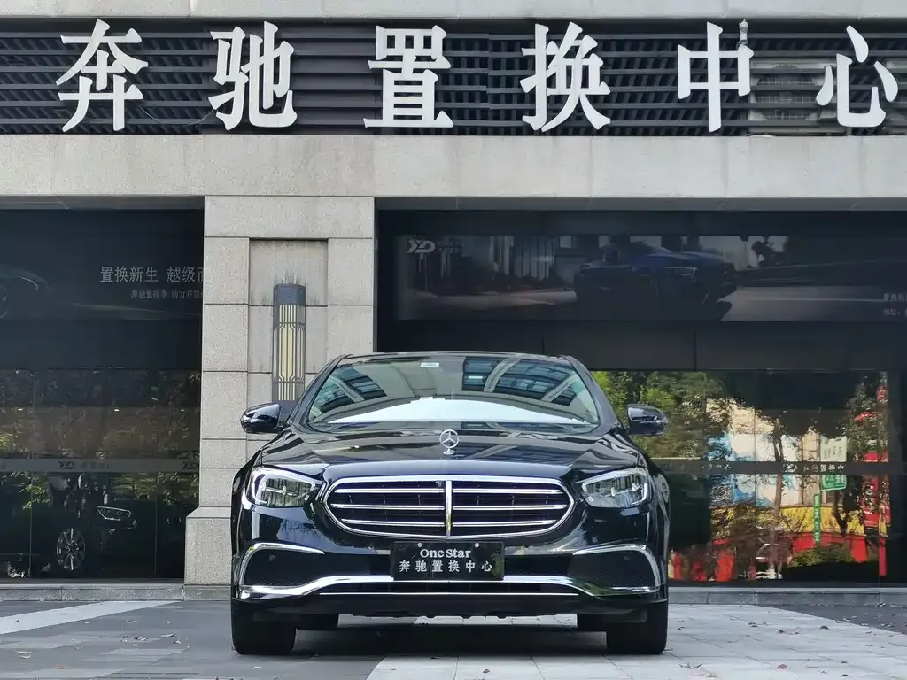 Mercedes-Benz E-Class — фото 10