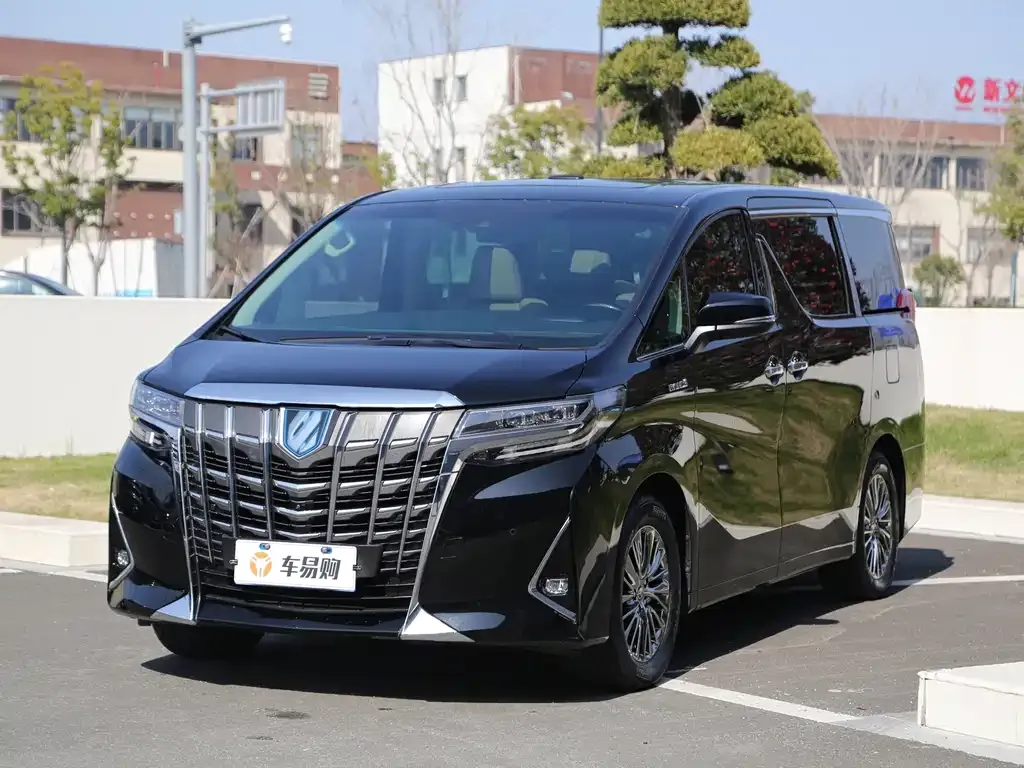 Toyota Alphard — фото 7
