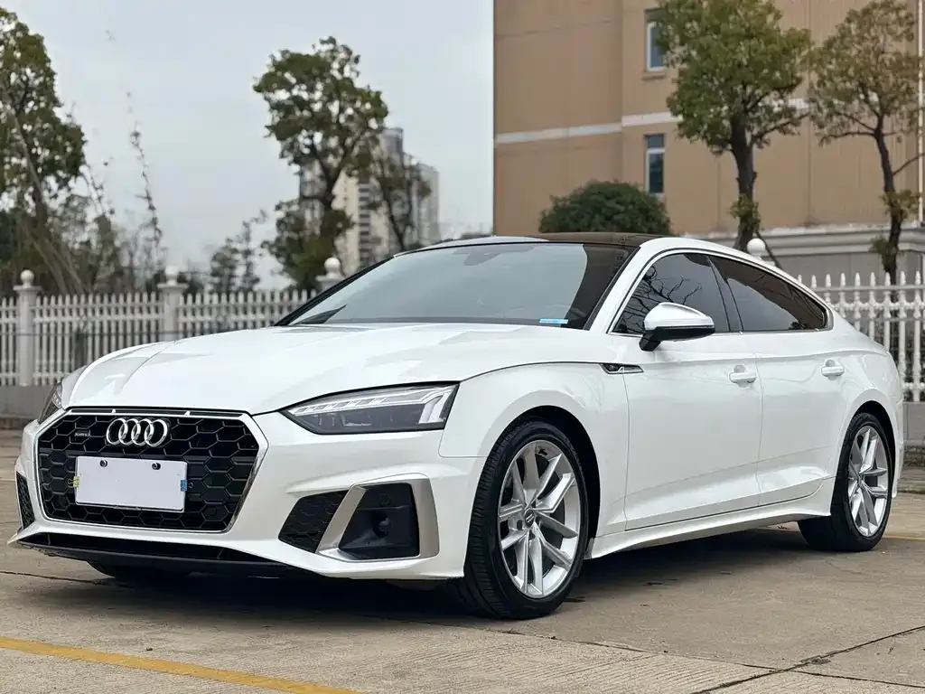 Audi A5 (Import) — фото 1