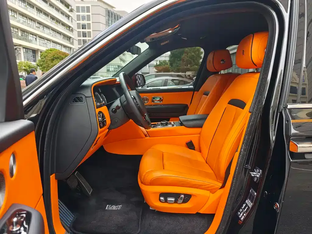 Rolls-Royce Cullinan 2022 из CN, фото 10