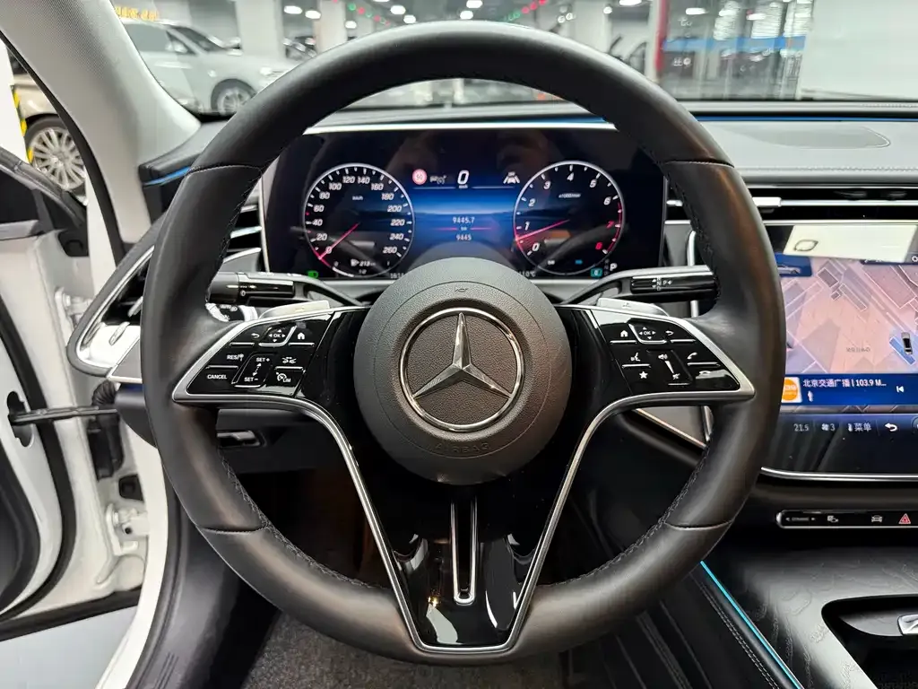 Mercedes-Benz E-Class (Import) — фото 4