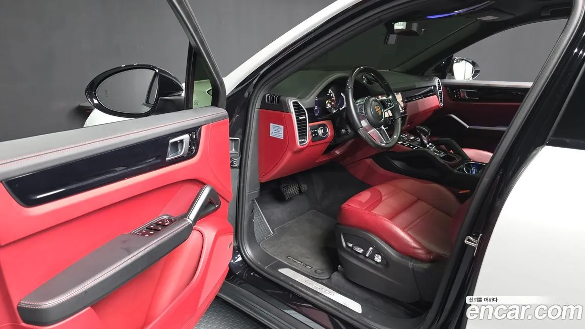 Porsche Cayenne 2021 из KR, фото 2