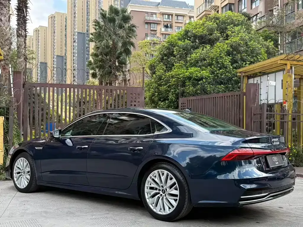 Audi A7 — фото 5