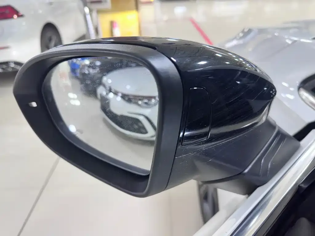 Volkswagen Golf 2021 из CN, фото 8