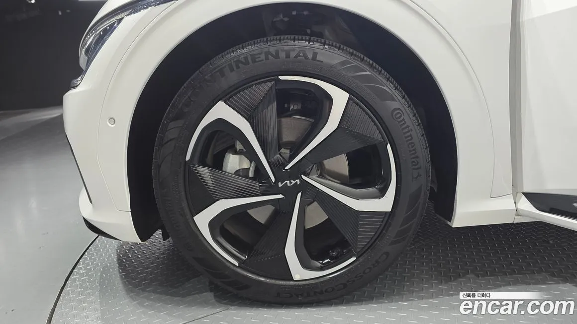 Kia EV6 2023 из KR, фото 3