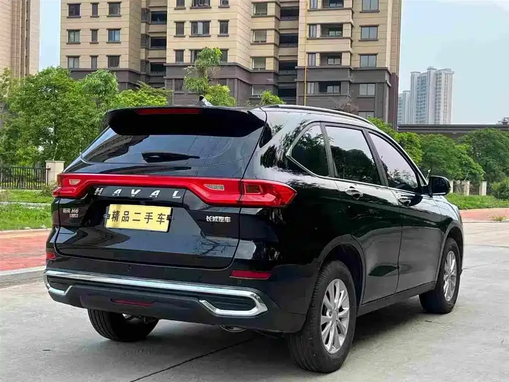 Haval M6 — фото 10